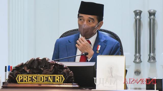 Jokowi Beri Selamat Atas Lulusnya Program Doktor Sekjen PDIP Hasto Kristiyanto